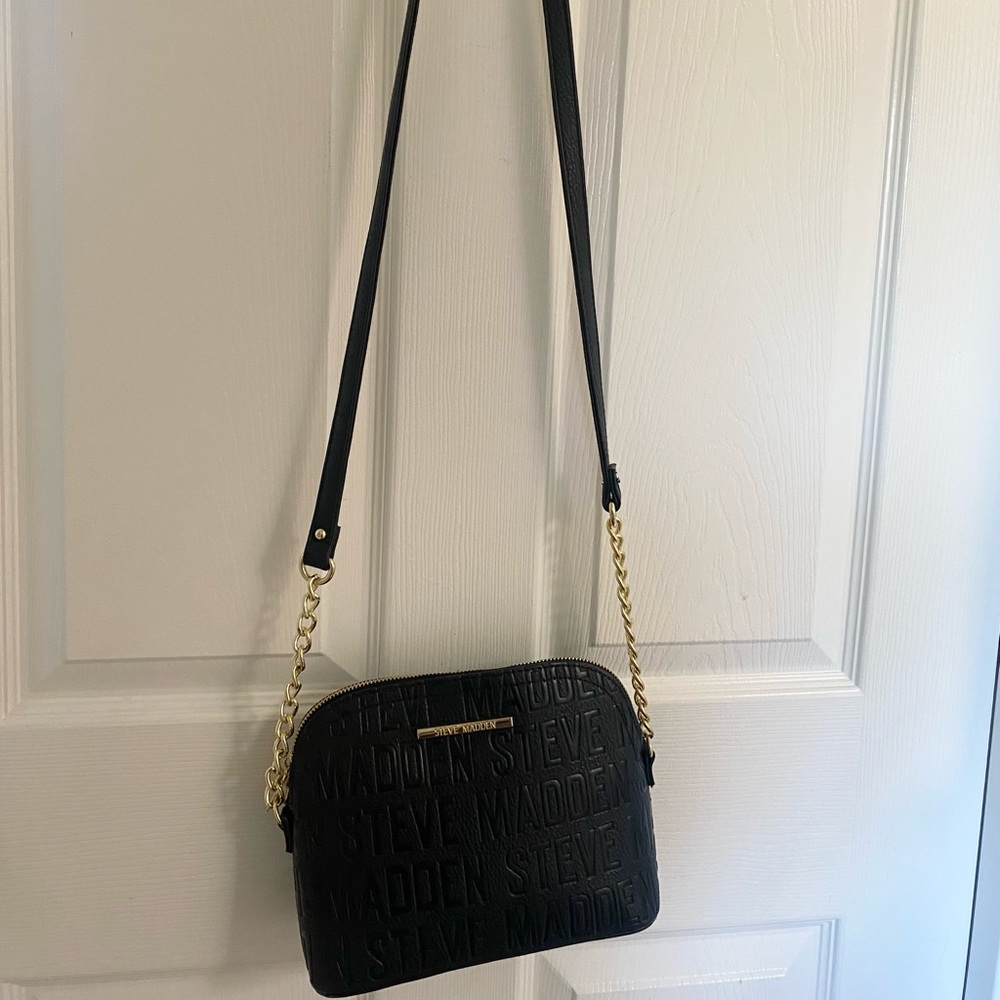 Black and gold Steve Madden purse